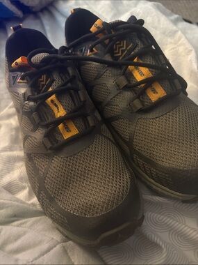 Hi-Tec Women's Athletic Shoes — Olive Green with Yellow Accents